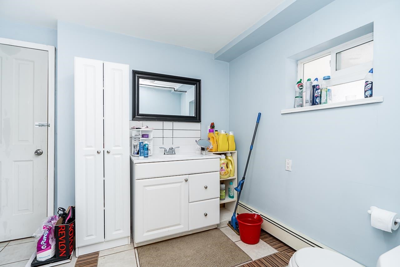 1650 Rochester Avenue - Central Coquitlam single-family-residence for Sale, 5 Bedrooms (R3119598)# - 25