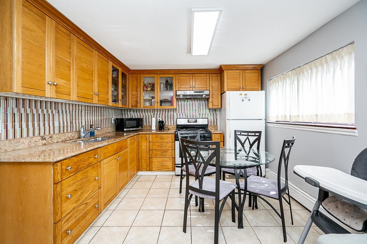 1650 Rochester Avenue - Central Coquitlam single-family-residence for Sale, 5 Bedrooms (R3119598)# - 28