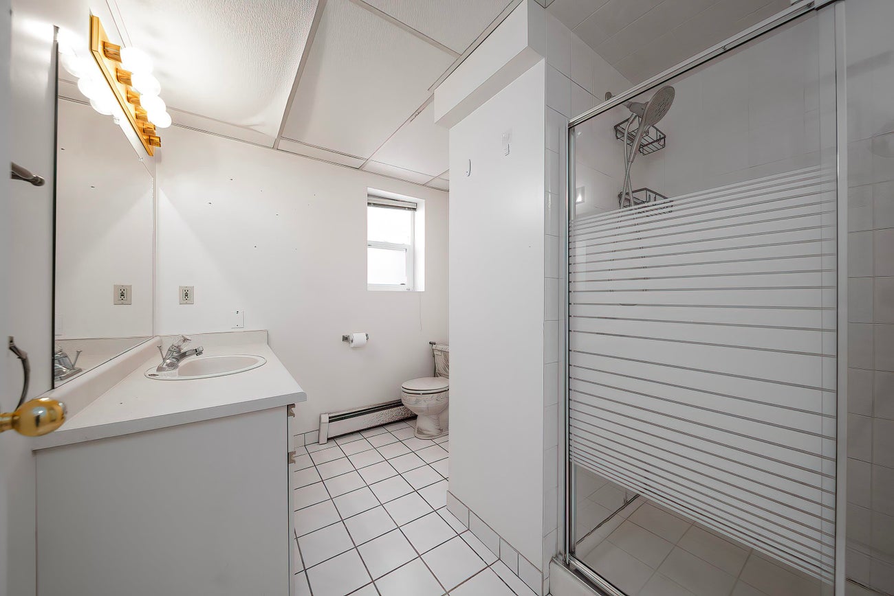 951 Everett Crescent - Sperling-Duthie single-family-residence for Sale, 5 Bedrooms (R3119790)# - 23