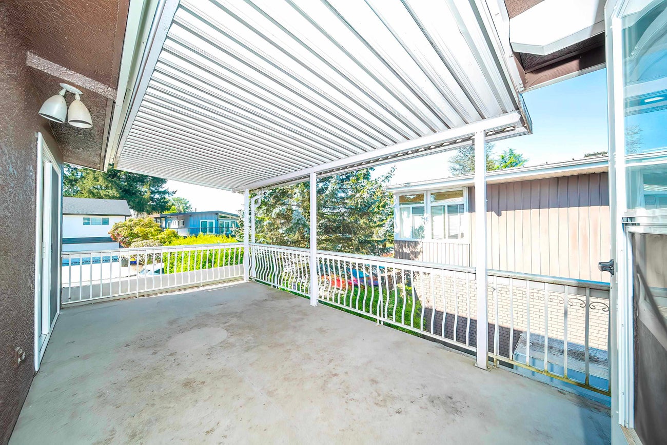 951 Everett Crescent - Sperling-Duthie single-family-residence for Sale, 5 Bedrooms (R3119790)# - 26