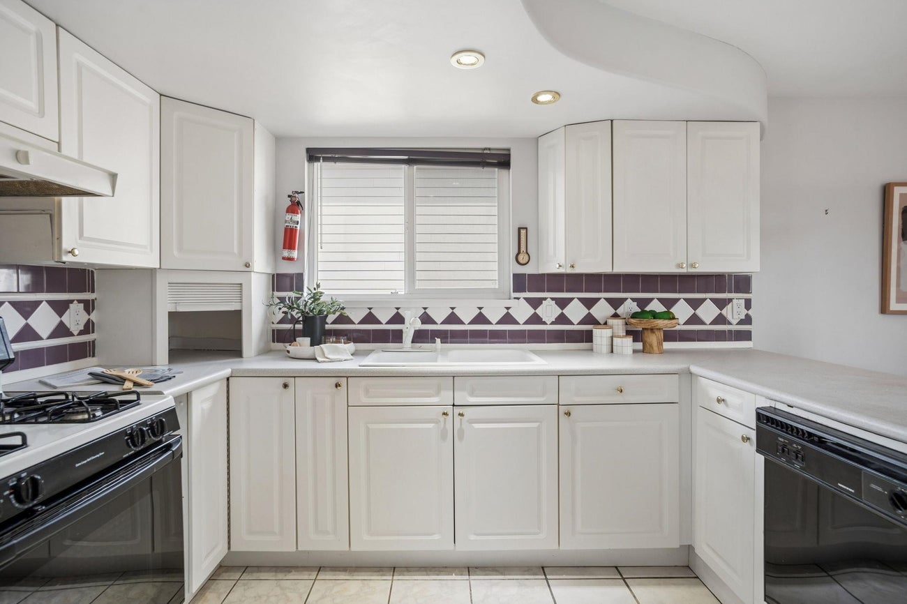 1770 Giles Place - Sperling-Duthie single-family-residence for Sale, 6 Bedrooms (R3120037)# - 10