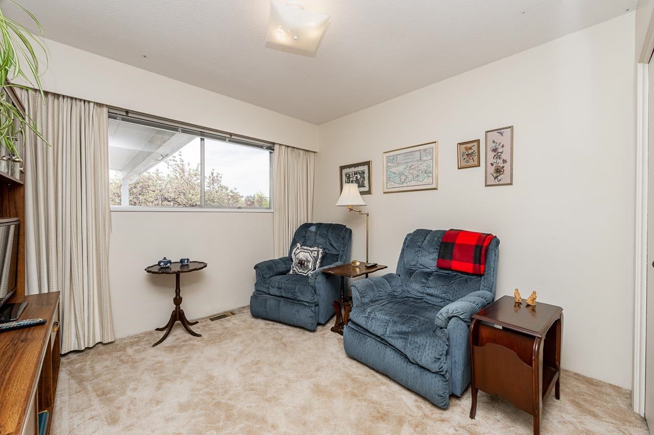 7055 Kitchener Street - Sperling-Duthie single-family-residence for Sale, 4 Bedrooms (R3120063)# - 17