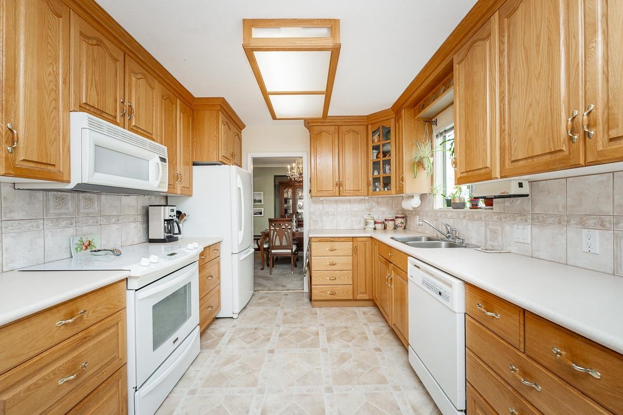 7055 Kitchener Street - Sperling-Duthie single-family-residence for Sale, 4 Bedrooms (R3120063)# - 7