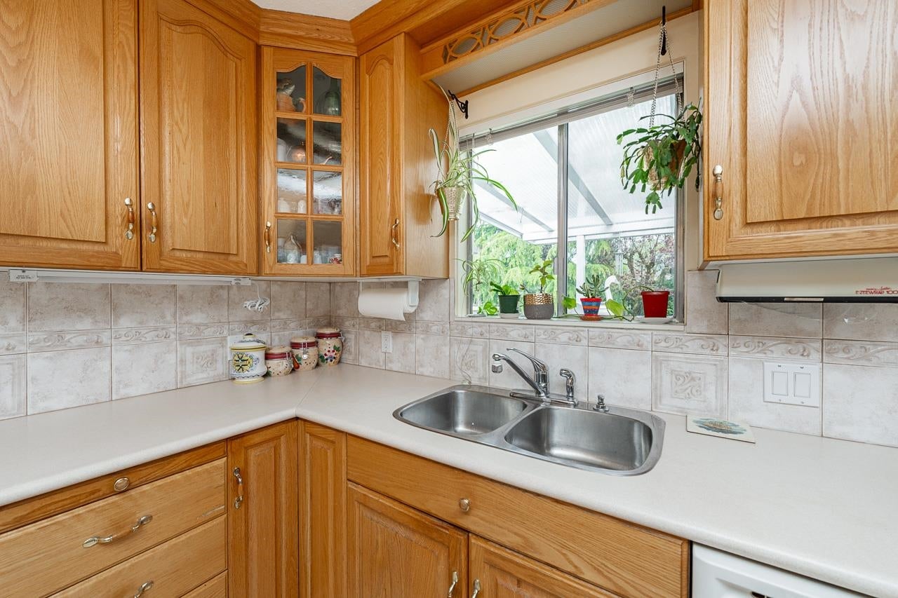 7055 Kitchener Street - Sperling-Duthie single-family-residence for Sale, 4 Bedrooms (R3120063)# - 9
