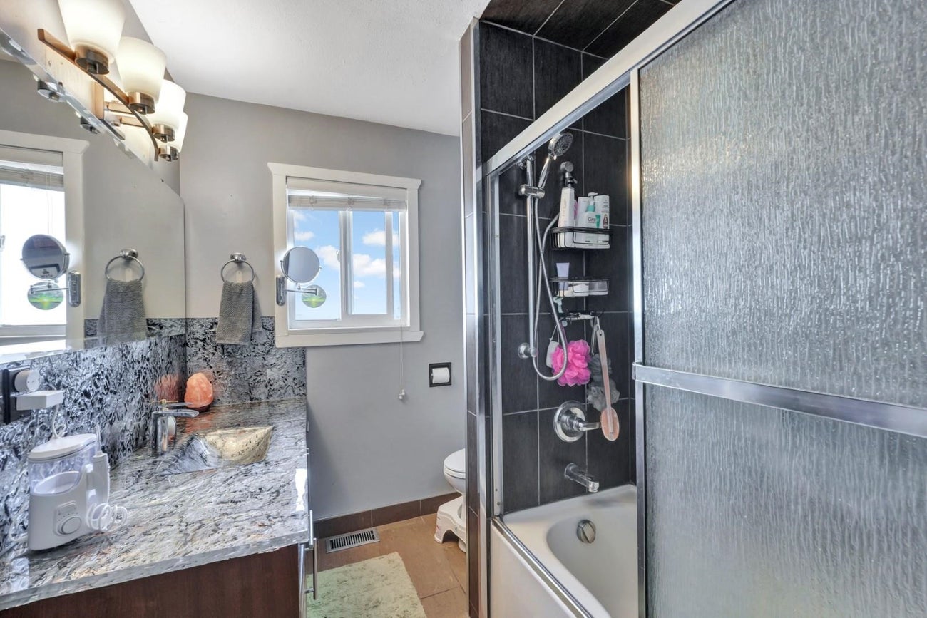 430 Montgomery Street - Central Coquitlam single-family-residence for Sale, 4 Bedrooms (R3120180)# - 11