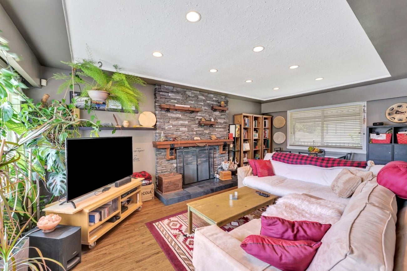 430 Montgomery Street - Central Coquitlam single-family-residence for Sale, 4 Bedrooms (R3120180)# - 3