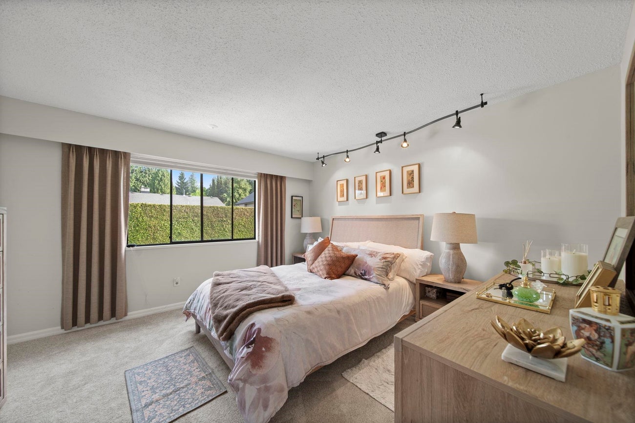 745 Dansey Avenue - Coquitlam West single-family-residence for Sale, 5 Bedrooms (R3120334)# - 18