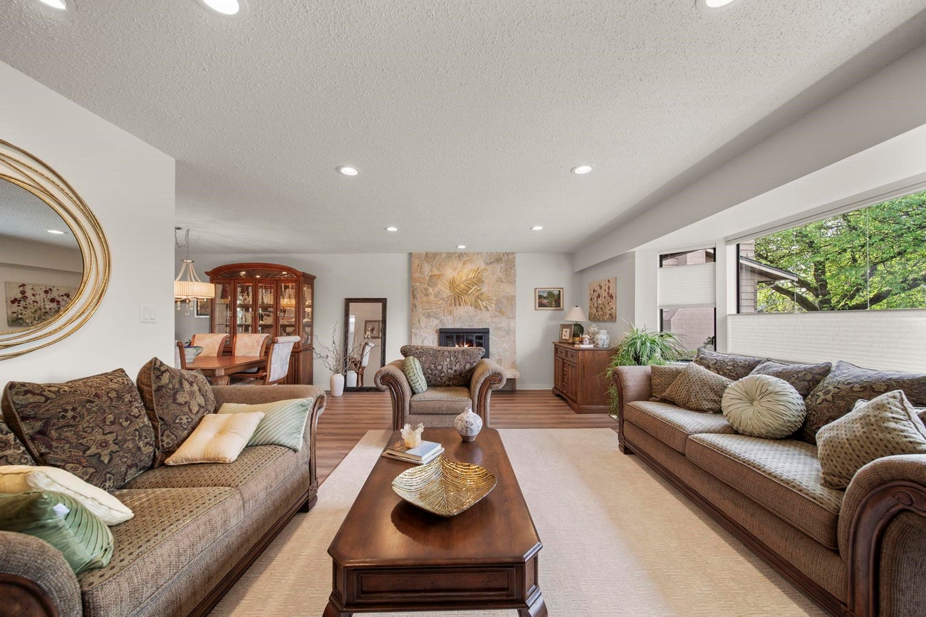 745 Dansey Avenue - Coquitlam West single-family-residence for Sale, 5 Bedrooms (R3120334)# - 9