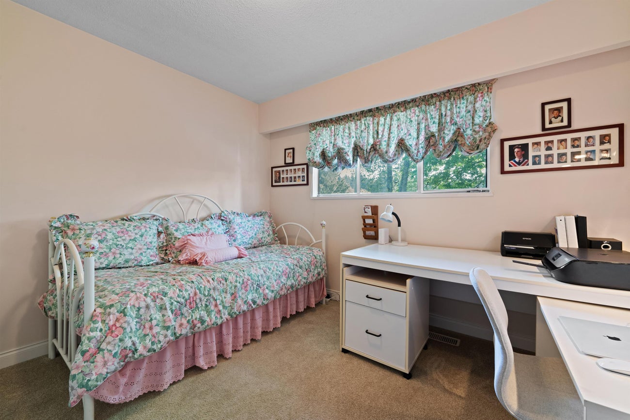 689 Poplar Street - Central Coquitlam single-family-residence for Sale, 3 Bedrooms (R3120550)# - 15