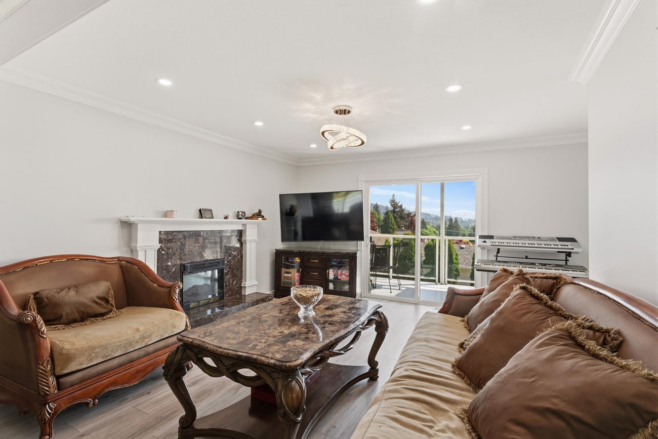 1315 Johnson Street - Canyon Springs single-family-residence for Sale, 5 Bedrooms (R3120928)# - 5