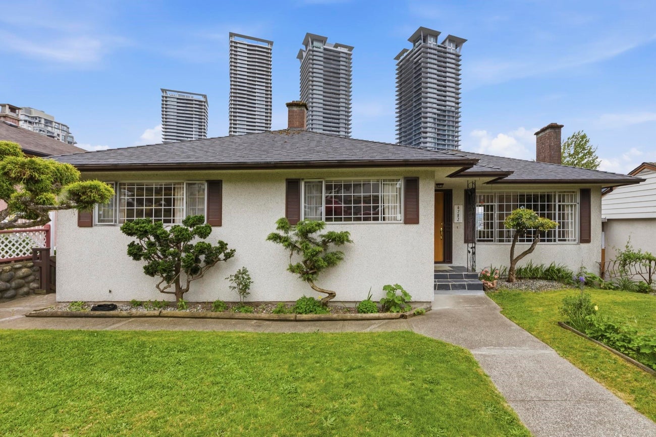 4782 Ridgelawn Drive - Brentwood Park Single Family Residence for Sale, 4 Bedrooms (R3121476)# - 1