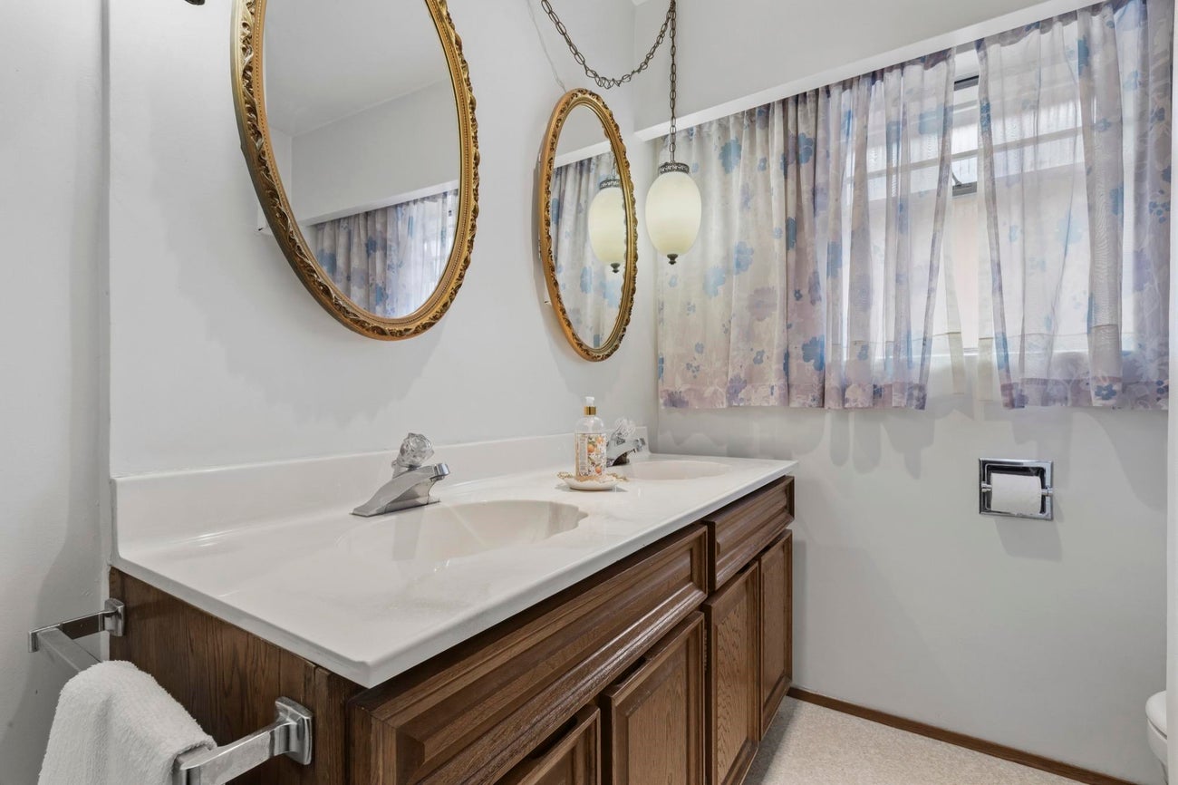 4782 Ridgelawn Drive - Brentwood Park Single Family Residence for Sale, 4 Bedrooms (R3121476)# - 21
