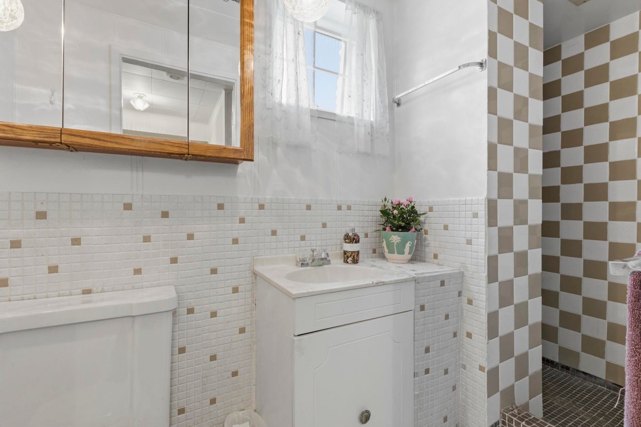4782 Ridgelawn Drive - Brentwood Park Single Family Residence for Sale, 4 Bedrooms (R3121476)# - 29
