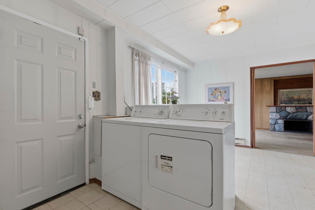 4782 Ridgelawn Drive - Brentwood Park Single Family Residence for Sale, 4 Bedrooms (R3121476)# - 32