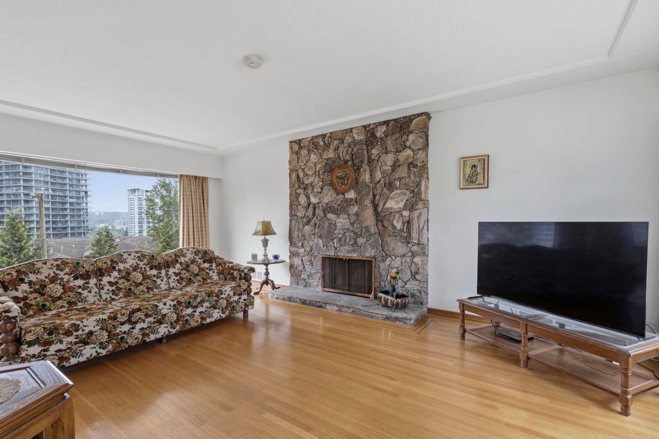 4782 Ridgelawn Drive - Brentwood Park Single Family Residence for Sale, 4 Bedrooms (R3121476)# - 6