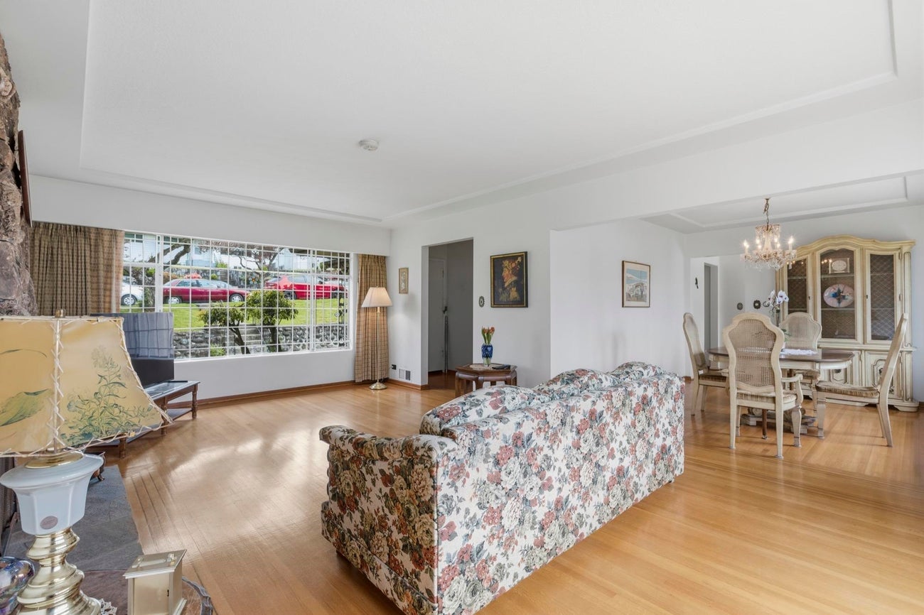 4782 Ridgelawn Drive - Brentwood Park Single Family Residence for Sale, 4 Bedrooms (R3121476)# - 9