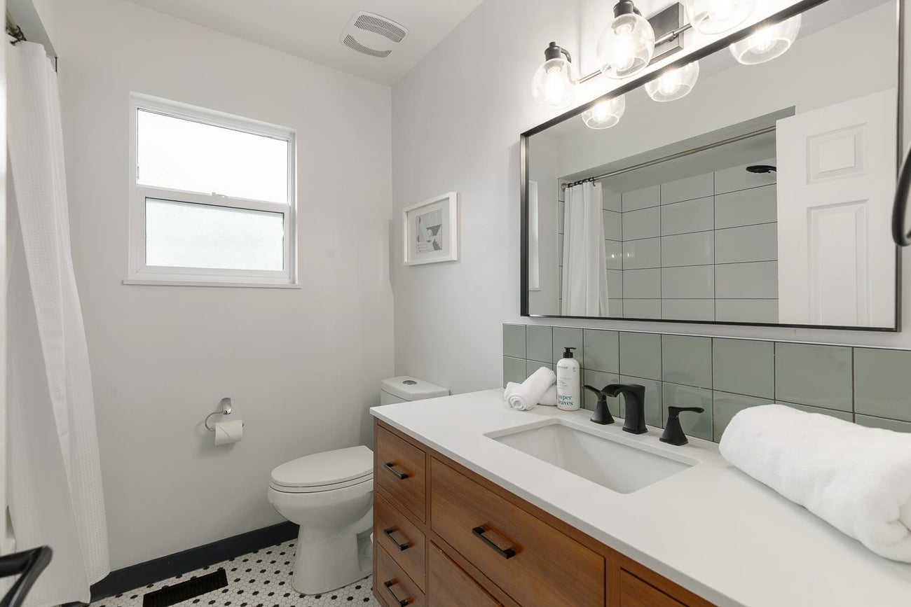 8029 Westlake Street - Government Road Single Family Residence for Sale, 5 Bedrooms (R3121950)# - 13