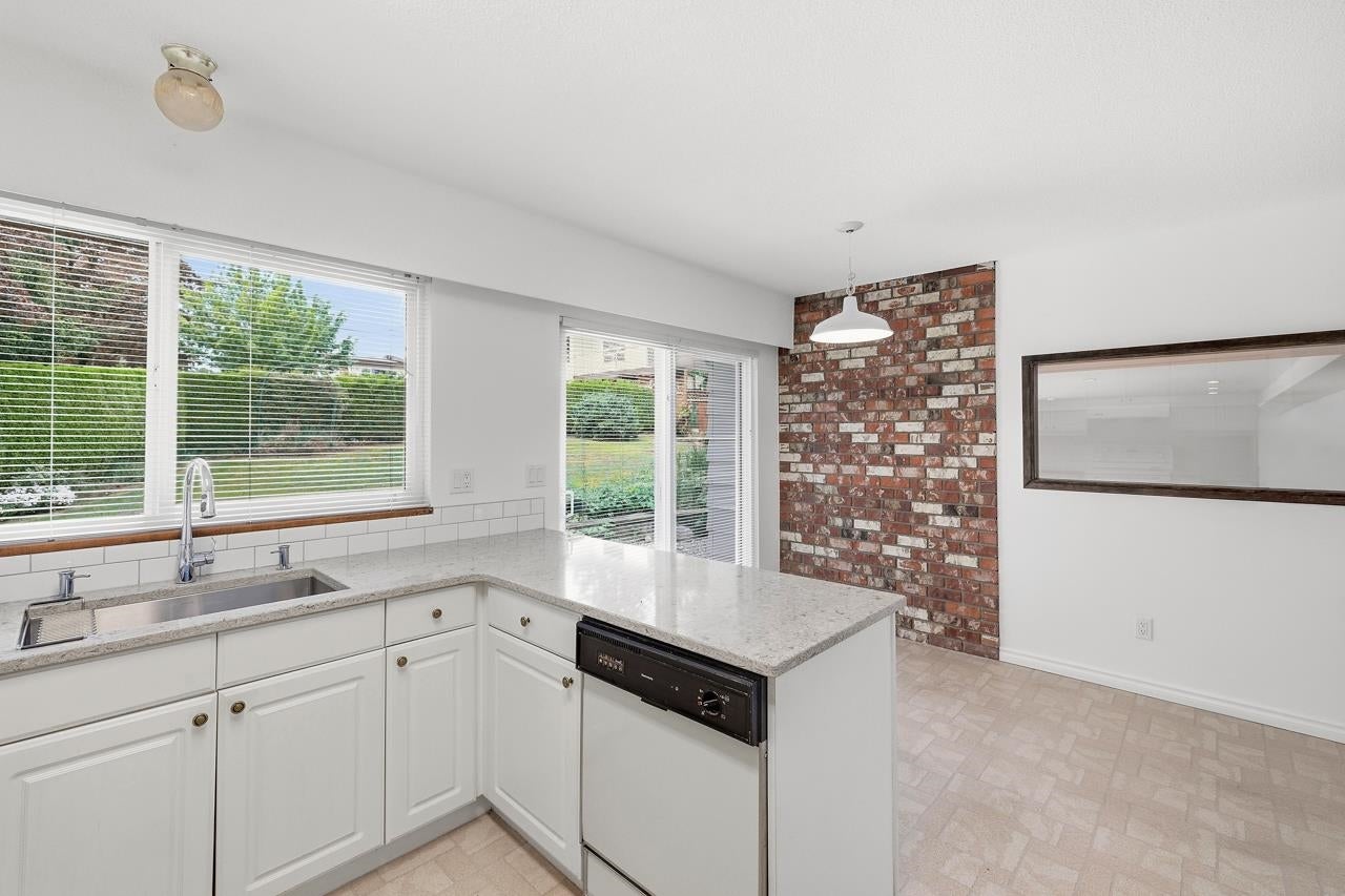 7605 Lawrence Drive - Montecito Single Family Residence for Sale, 5 Bedrooms (R3122221)# - 15 7605 Lawrence Drive - Montecito Single Family Residence for Sale, 5 Bedrooms (R3122221)# - 15