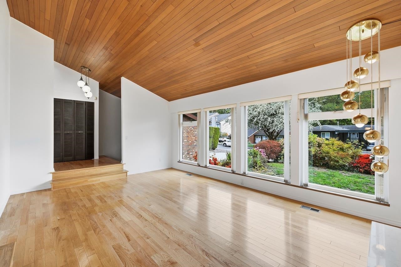 7605 Lawrence Drive - Montecito Single Family Residence for Sale, 5 Bedrooms (R3122221)# - 7 7605 Lawrence Drive - Montecito Single Family Residence for Sale, 5 Bedrooms (R3122221)# - 7