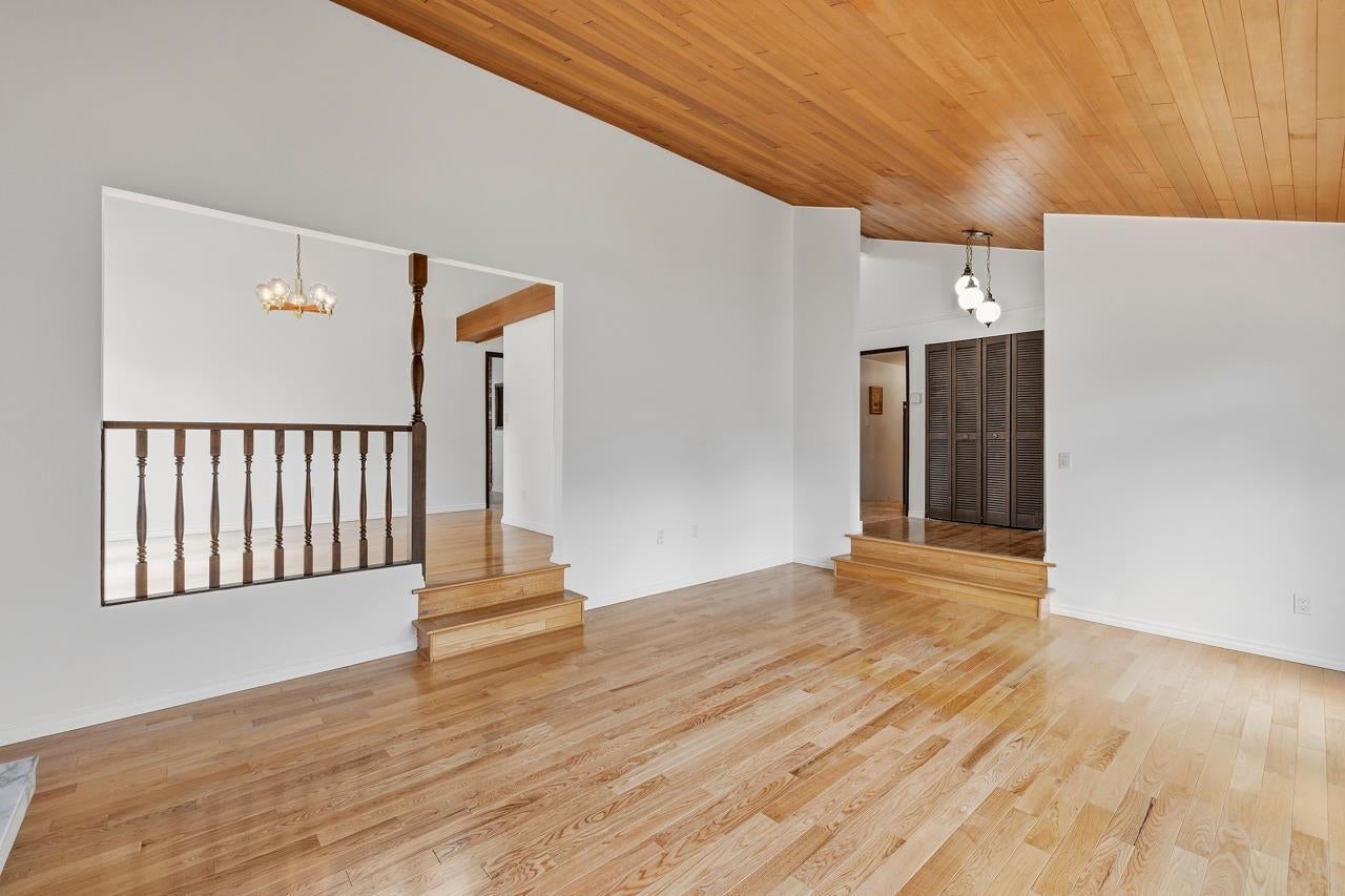 7605 Lawrence Drive - Montecito Single Family Residence for Sale, 5 Bedrooms (R3122221)# - 8 7605 Lawrence Drive - Montecito Single Family Residence for Sale, 5 Bedrooms (R3122221)# - 8