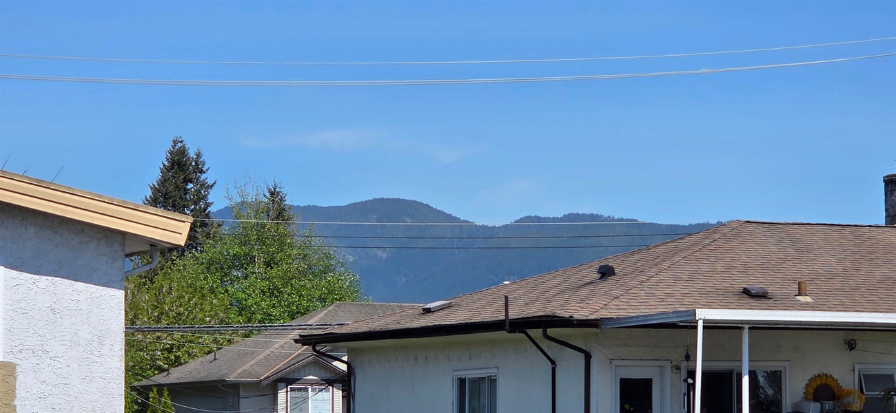 755 Adiron Avenue - Coquitlam West Single Family Residence for Sale, 3 Bedrooms (R3122536)# - 34