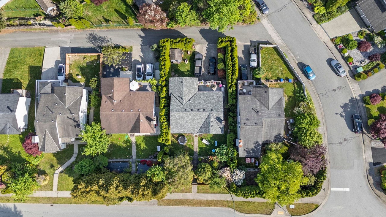 777 Chilko Drive - Coquitlam East single-family-residence for Sale, 4 Bedrooms (R3122601)# - 34