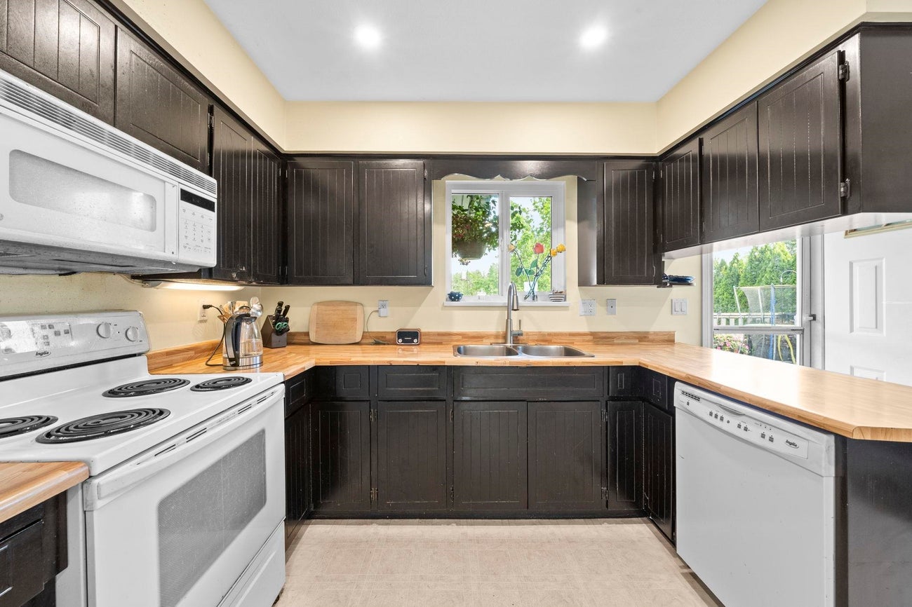 777 Chilko Drive - Coquitlam East single-family-residence for Sale, 4 Bedrooms (R3122601)# - 9