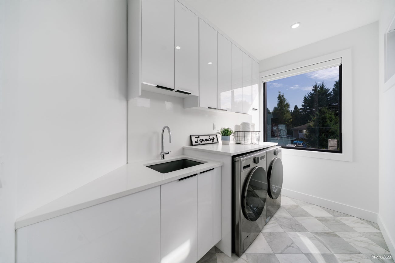 817 Cornell Avenue - Coquitlam West Single Family Residence for Sale, 8 Bedrooms (R3122698)# - 18