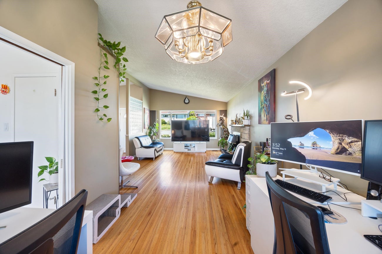 6890 Hycrest Drive - Montecito Single Family Residence for Sale, 4 Bedrooms (R3123178)# - 10