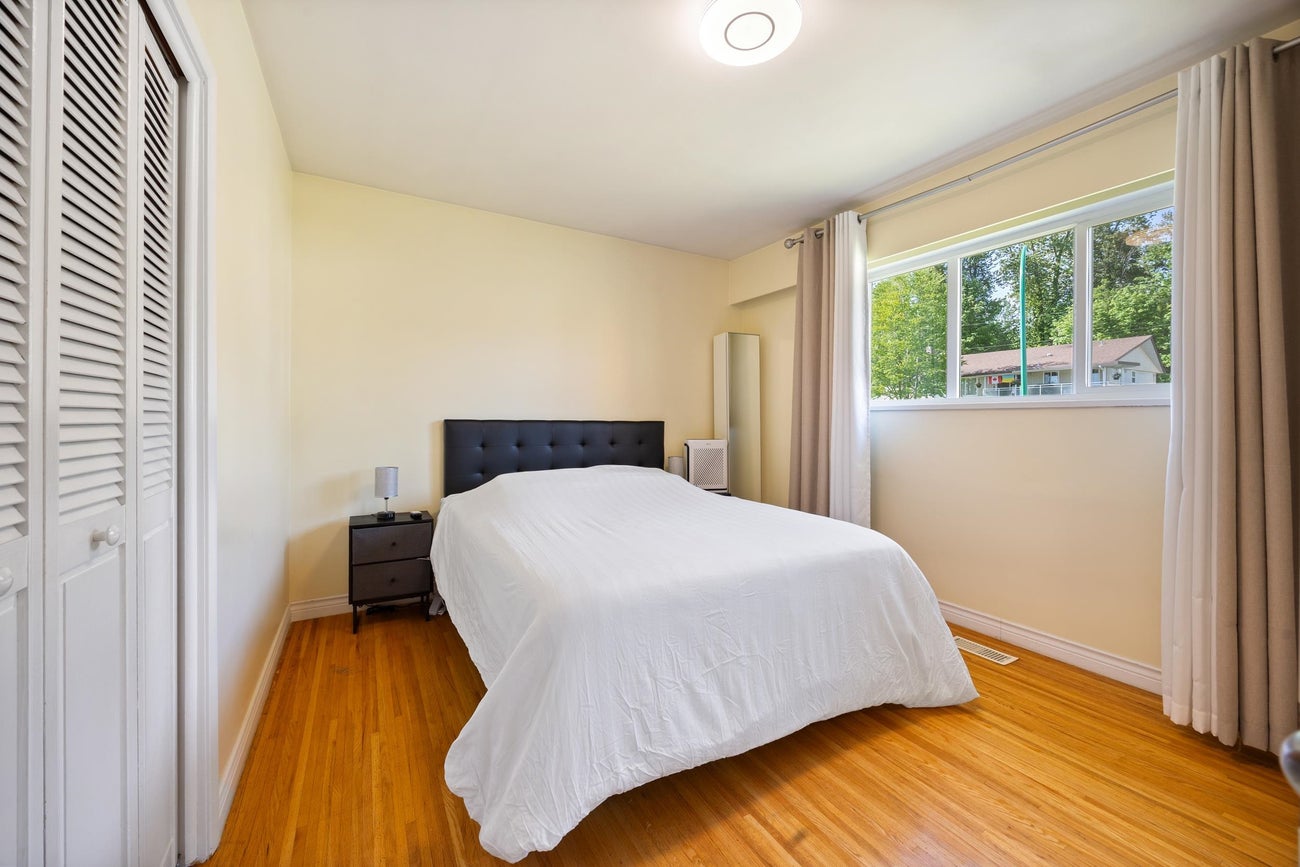 6890 Hycrest Drive - Montecito Single Family Residence for Sale, 4 Bedrooms (R3123178)# - 16