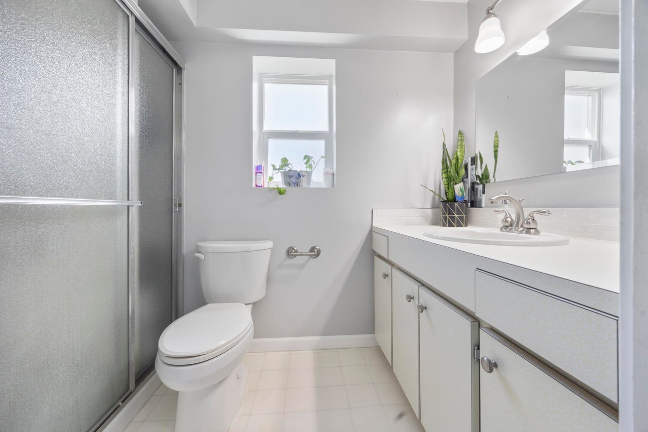 6890 Hycrest Drive - Montecito Single Family Residence for Sale, 4 Bedrooms (R3123178)# - 20