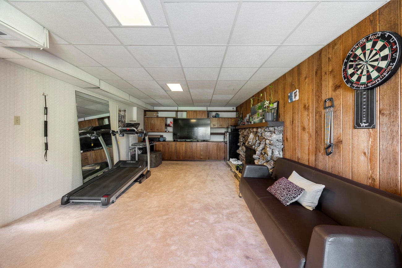 6890 Hycrest Drive - Montecito Single Family Residence for Sale, 4 Bedrooms (R3123178)# - 24