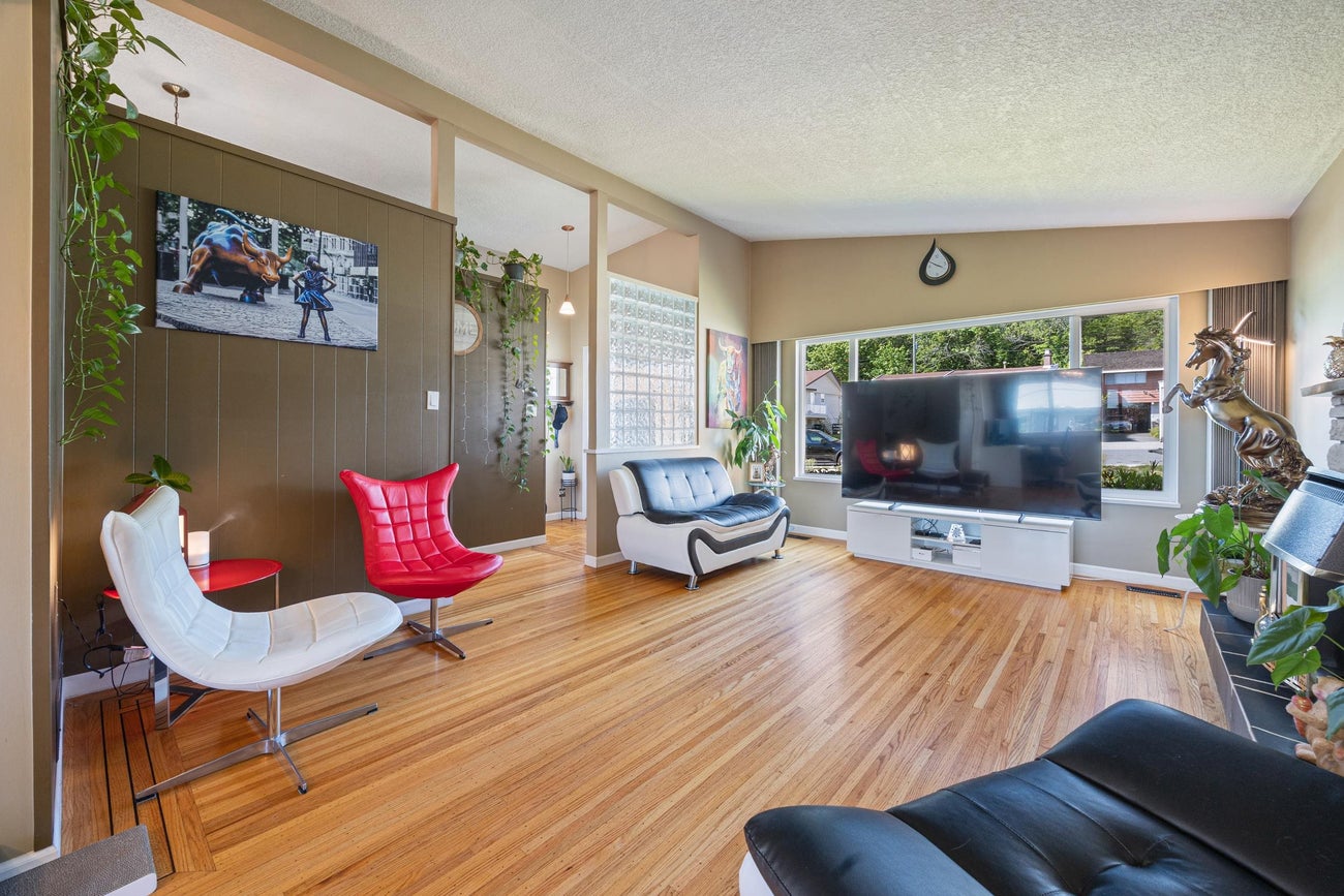 6890 Hycrest Drive - Montecito Single Family Residence for Sale, 4 Bedrooms (R3123178)# - 5