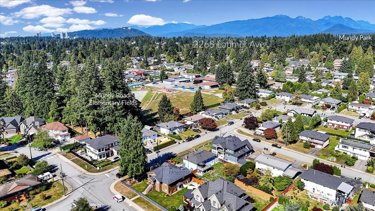 2268 Latimer Avenue - Central Coquitlam Single Family Residence for Sale, 7 Bedrooms (R3123306)# - 37