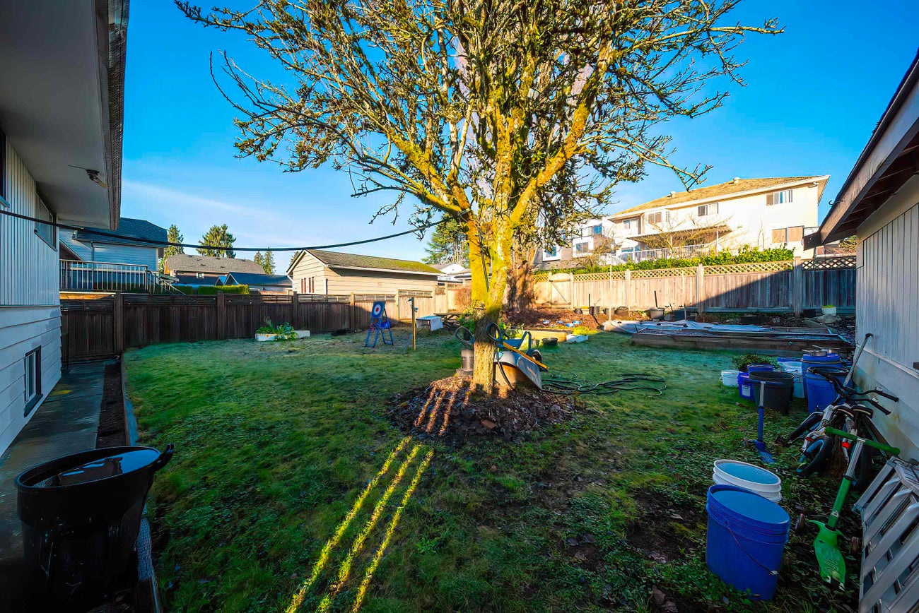 915 Walls Avenue - Maillardville Single Family Residence for Sale, 3 Bedrooms (R3123613)# - 3 915 Walls Avenue - Maillardville Single Family Residence for Sale, 3 Bedrooms (R3123613)# - 3