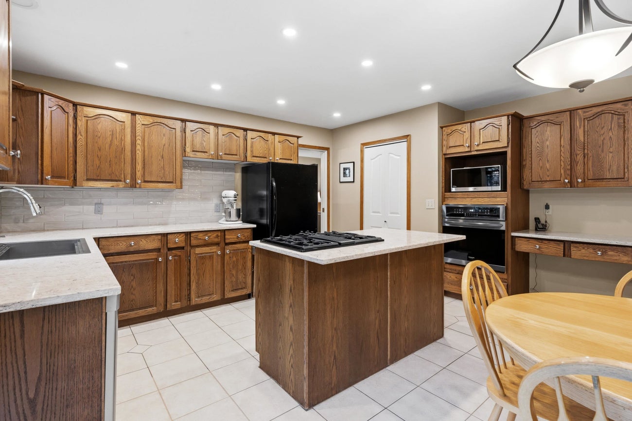 2866 Mara Drive - Coquitlam East single-family-residence for Sale, 5 Bedrooms (R3124095)# - 14 2866 Mara Drive - Coquitlam East single-family-residence for Sale, 5 Bedrooms (R3124095)# - 14