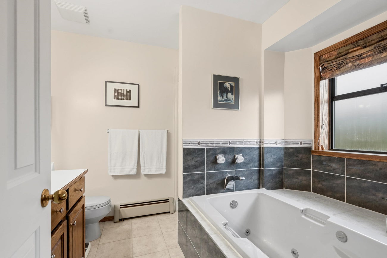 2866 Mara Drive - Coquitlam East single-family-residence for Sale, 5 Bedrooms (R3124095)# - 26 2866 Mara Drive - Coquitlam East single-family-residence for Sale, 5 Bedrooms (R3124095)# - 26