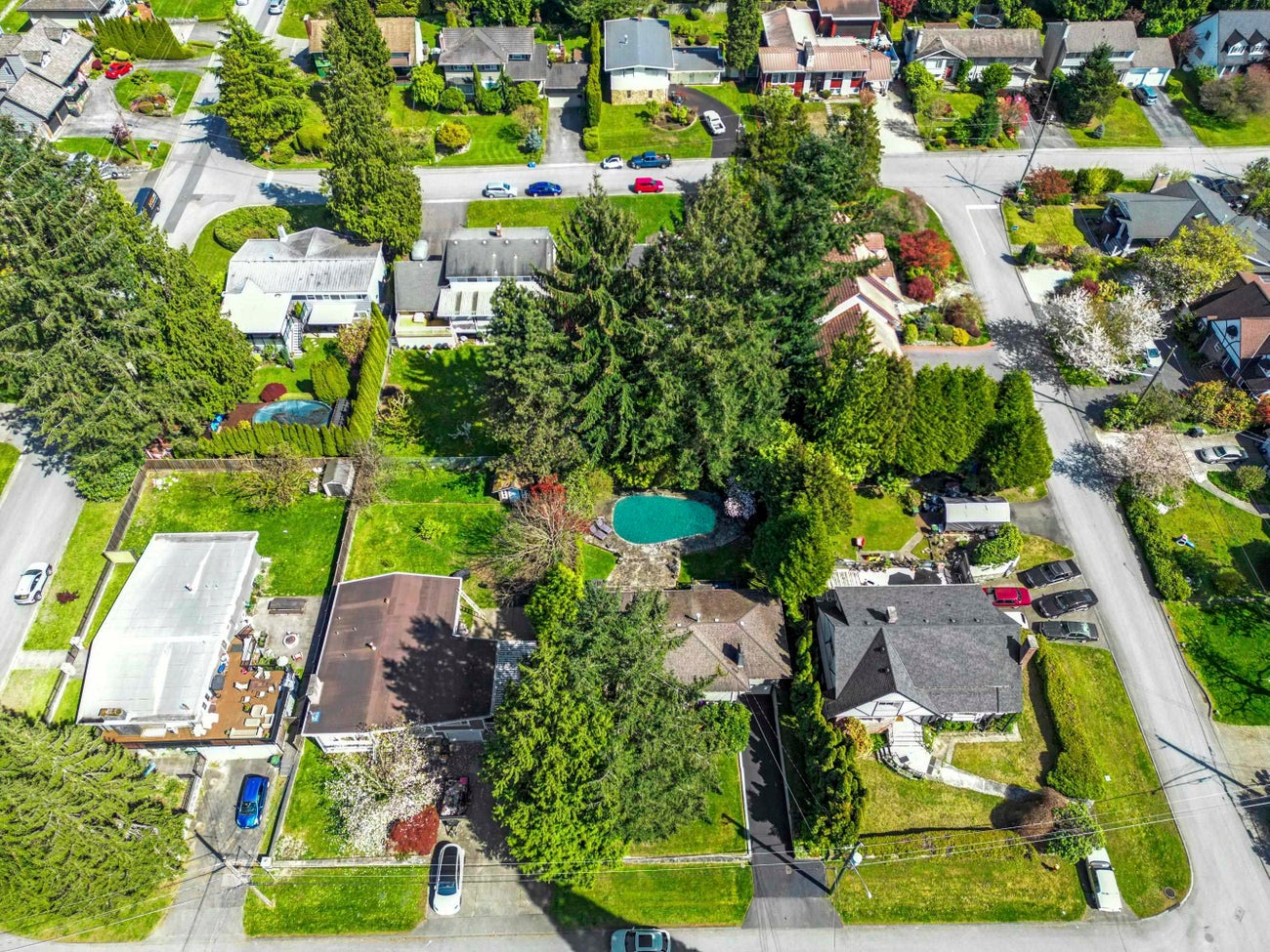 605 Victor Street - Coquitlam West Single Family Residence for Sale, 4 Bedrooms (R3124473)# - 4
