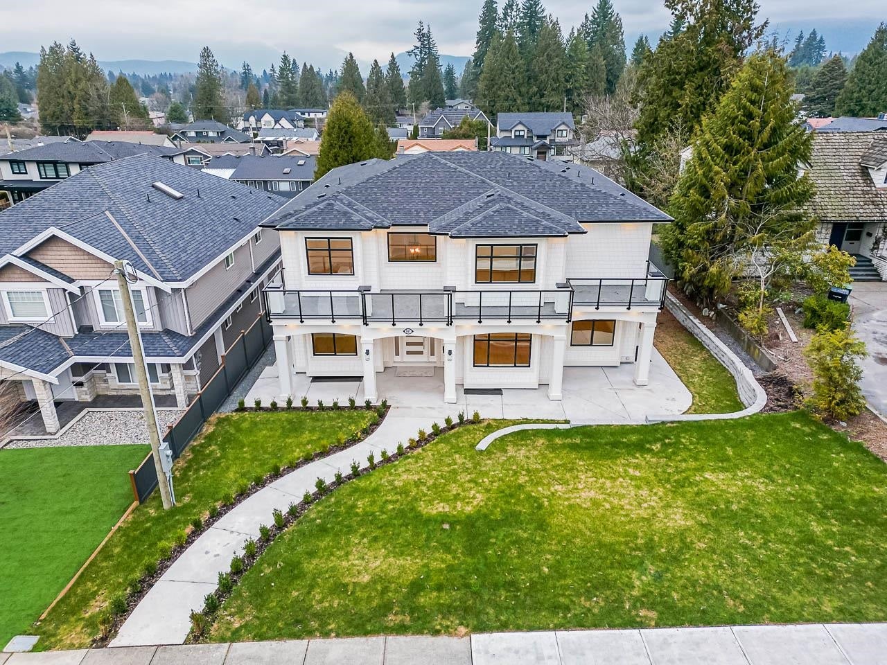 897 Cottonwood Avenue - Coquitlam West Single Family Residence for Sale, 8 Bedrooms (R3124485)# - 33