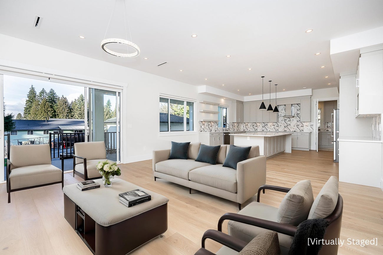 897 Cottonwood Avenue - Coquitlam West Single Family Residence for Sale, 8 Bedrooms (R3124485)# - 4