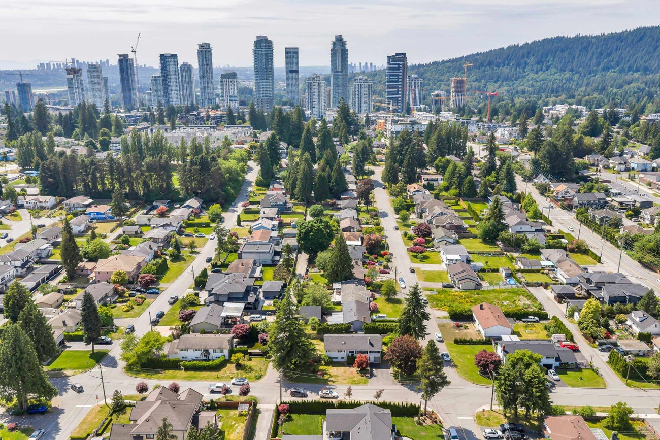 740 Townley Street - Coquitlam West Single Family Residence for Sale, 5 Bedrooms (R3124827)# - 15