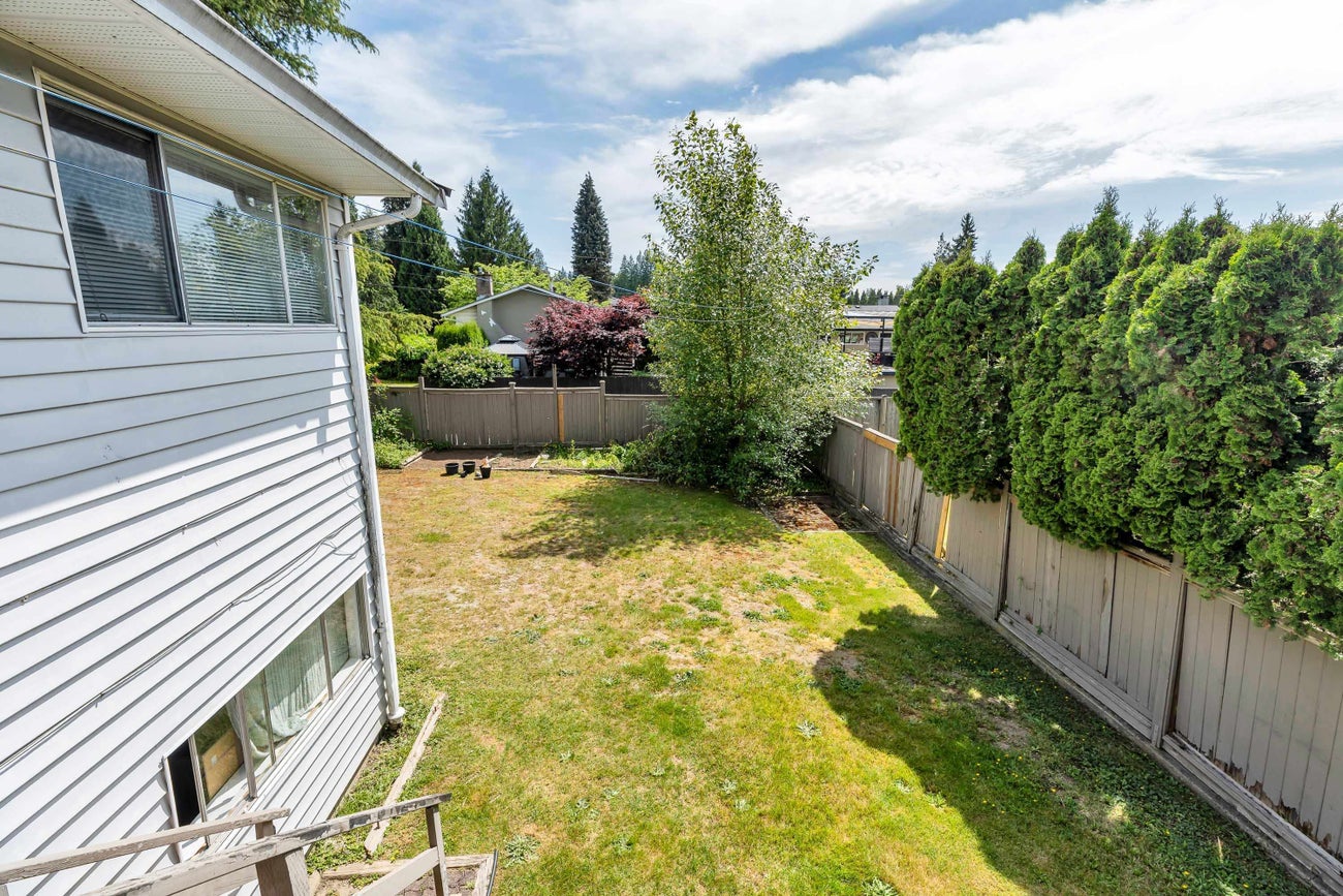 740 Townley Street - Coquitlam West Single Family Residence for Sale, 5 Bedrooms (R3124827)# - 35