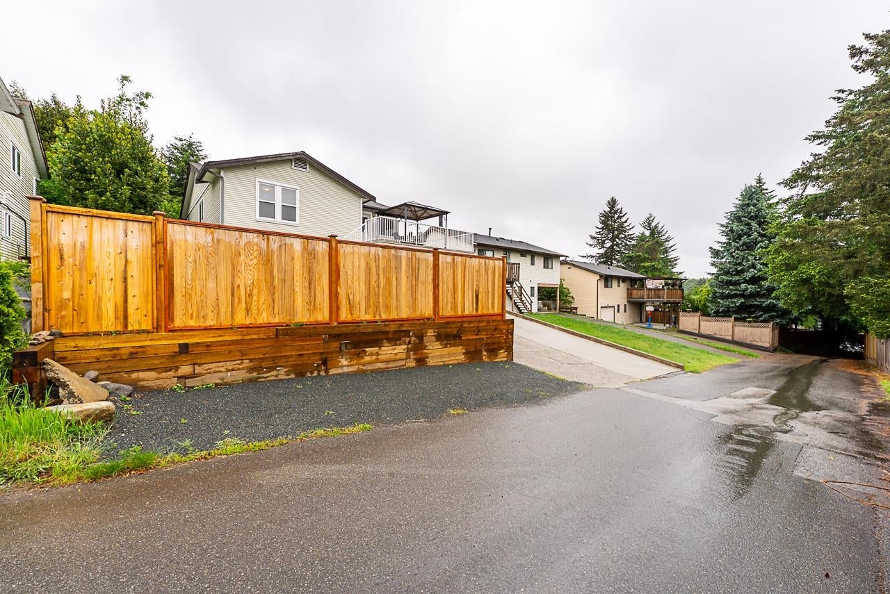 781 Chilko Drive - Coquitlam East single-family-residence for Sale, 4 Bedrooms (R3125238)# - 33 781 Chilko Drive - Coquitlam East single-family-residence for Sale, 4 Bedrooms (R3125238)# - 33