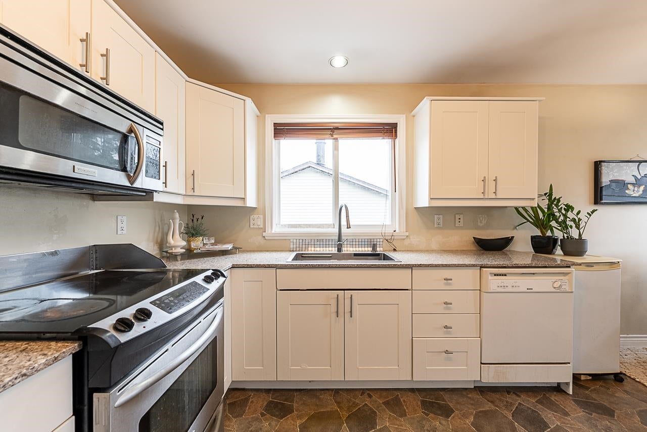 781 Chilko Drive - Coquitlam East single-family-residence for Sale, 4 Bedrooms (R3125238)# - 7 781 Chilko Drive - Coquitlam East single-family-residence for Sale, 4 Bedrooms (R3125238)# - 7