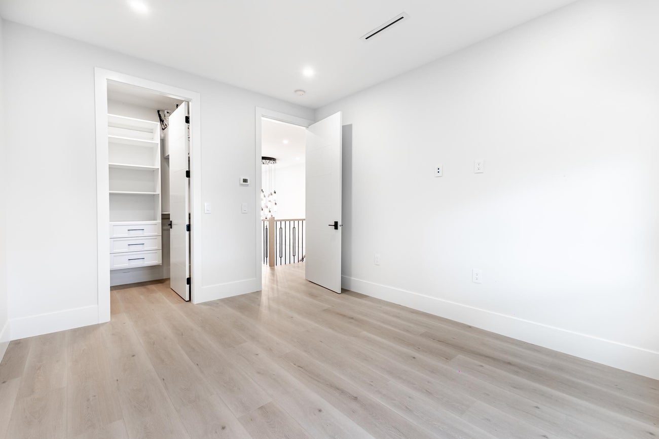 1575 Cornell Avenue - Central Coquitlam Single Family Residence for Sale, 7 Bedrooms (R3125893)# - 19