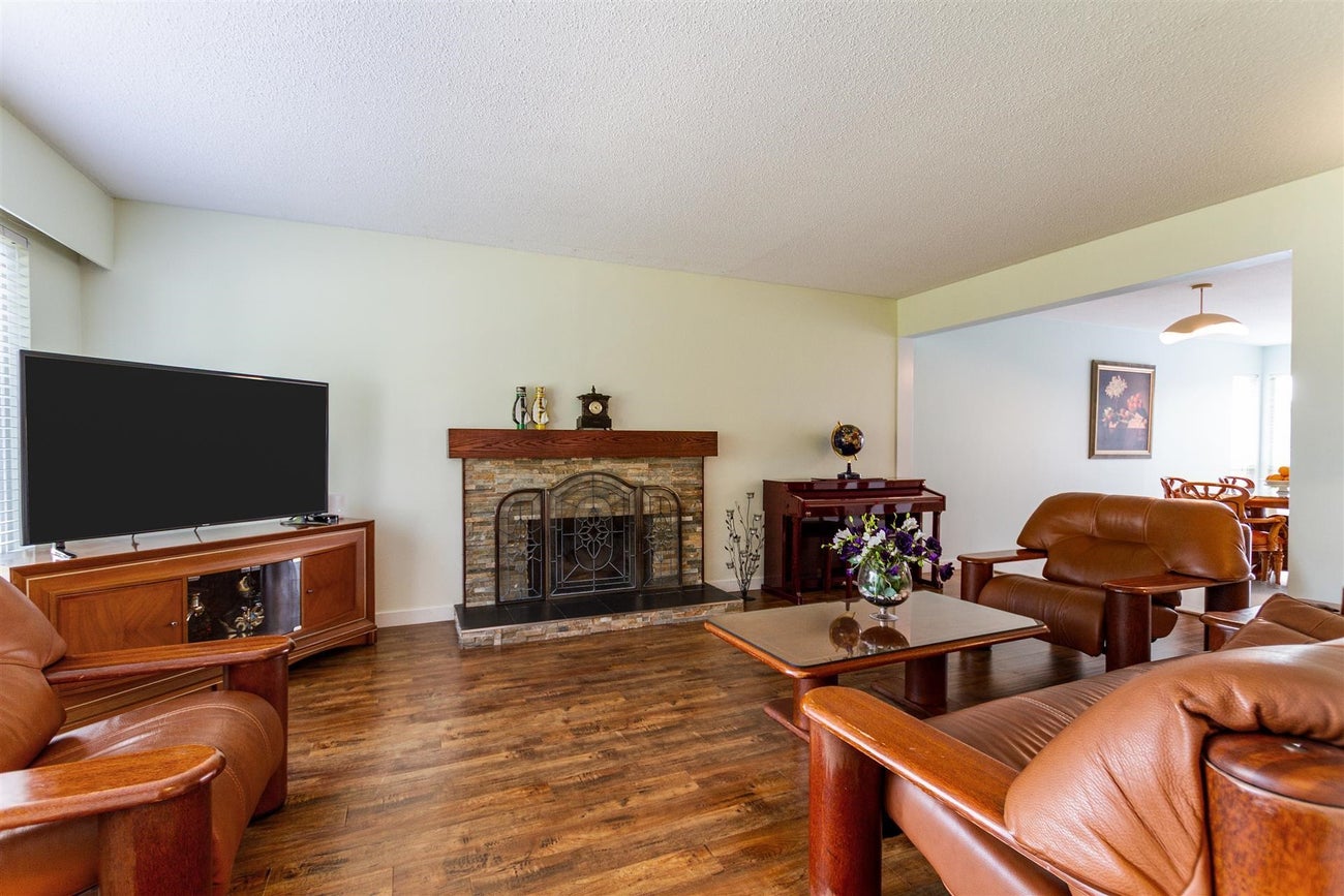 1906 Rhodena Avenue - Central Coquitlam single-family-residence for Sale, 6 Bedrooms (R3126441)# - 4