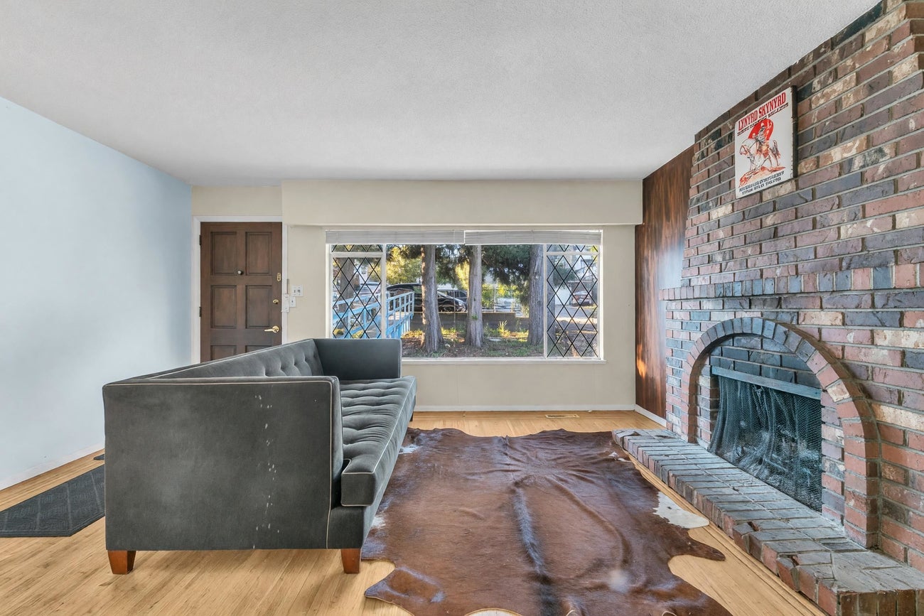 1144 Rochester Avenue - Maillardville Single Family Residence for Sale, 4 Bedrooms (R3126488)# - 4