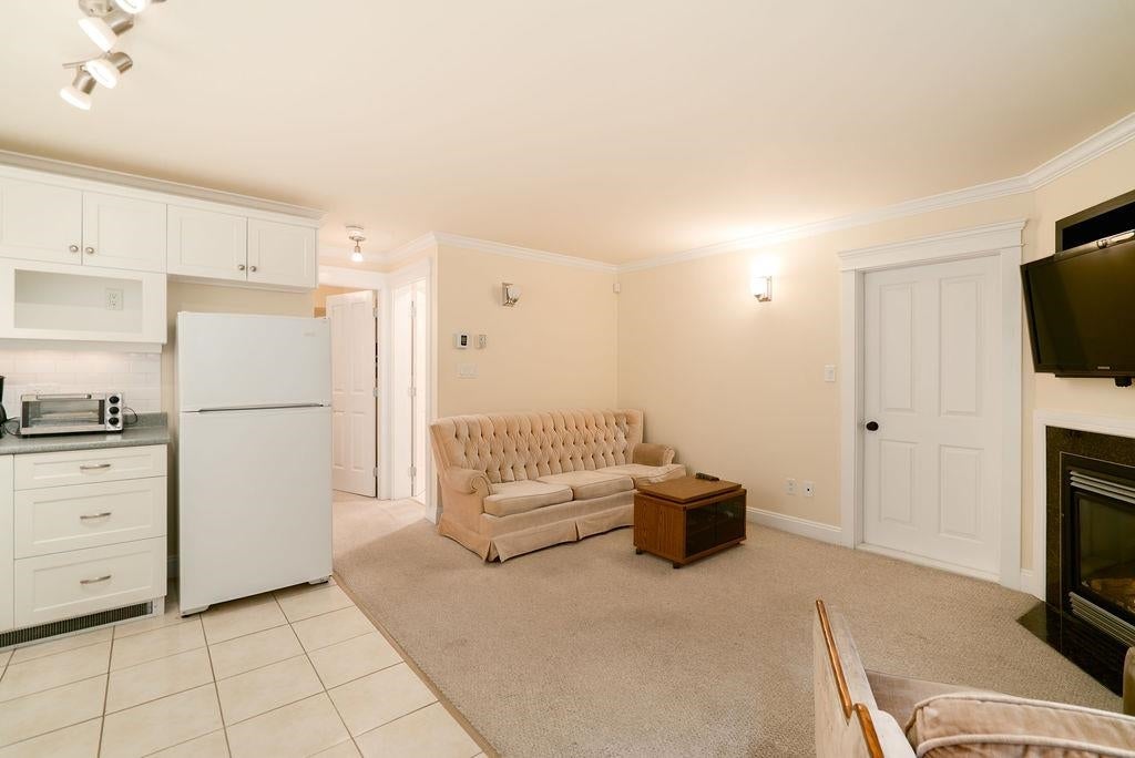 674 Colinet Street - Central Coquitlam single-family-residence for Sale, 4 Bedrooms (R3126699)# - 34