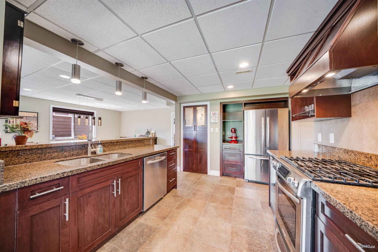 7122 Paulus Court - Montecito single-family-residence for Sale, 4 Bedrooms (R3126874)# - 13 7122 Paulus Court - Montecito single-family-residence for Sale, 4 Bedrooms (R3126874)# - 13