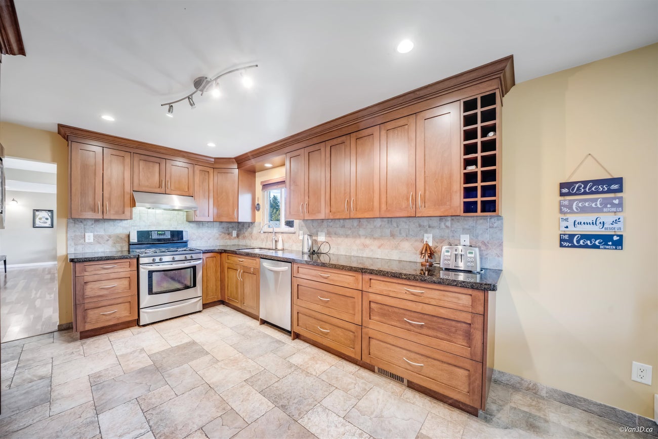 7122 Paulus Court - Montecito single-family-residence for Sale, 4 Bedrooms (R3126874)# - 16 7122 Paulus Court - Montecito single-family-residence for Sale, 4 Bedrooms (R3126874)# - 16